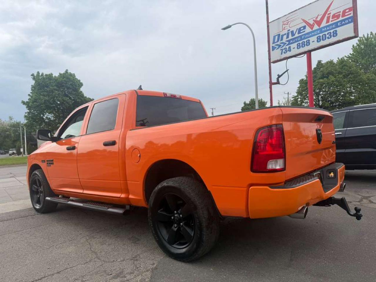 RAM 1500 Classic Tradesman Crew Cab SWB 4WD 2019
