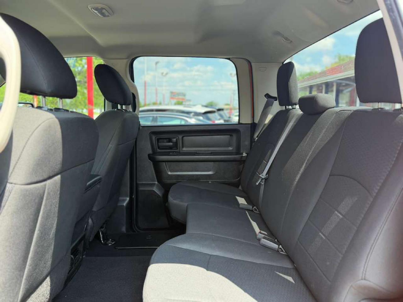 RAM 1500 Classic Express 4x4 Crew Cab 5'7" Box 2019