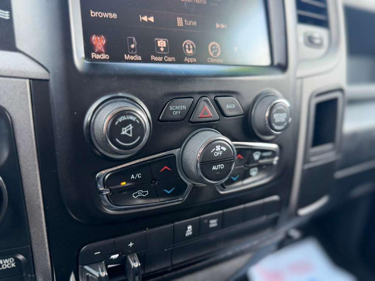 RAM 1500 Classic Express 4x4 Crew Cab 5'7" Box 2019