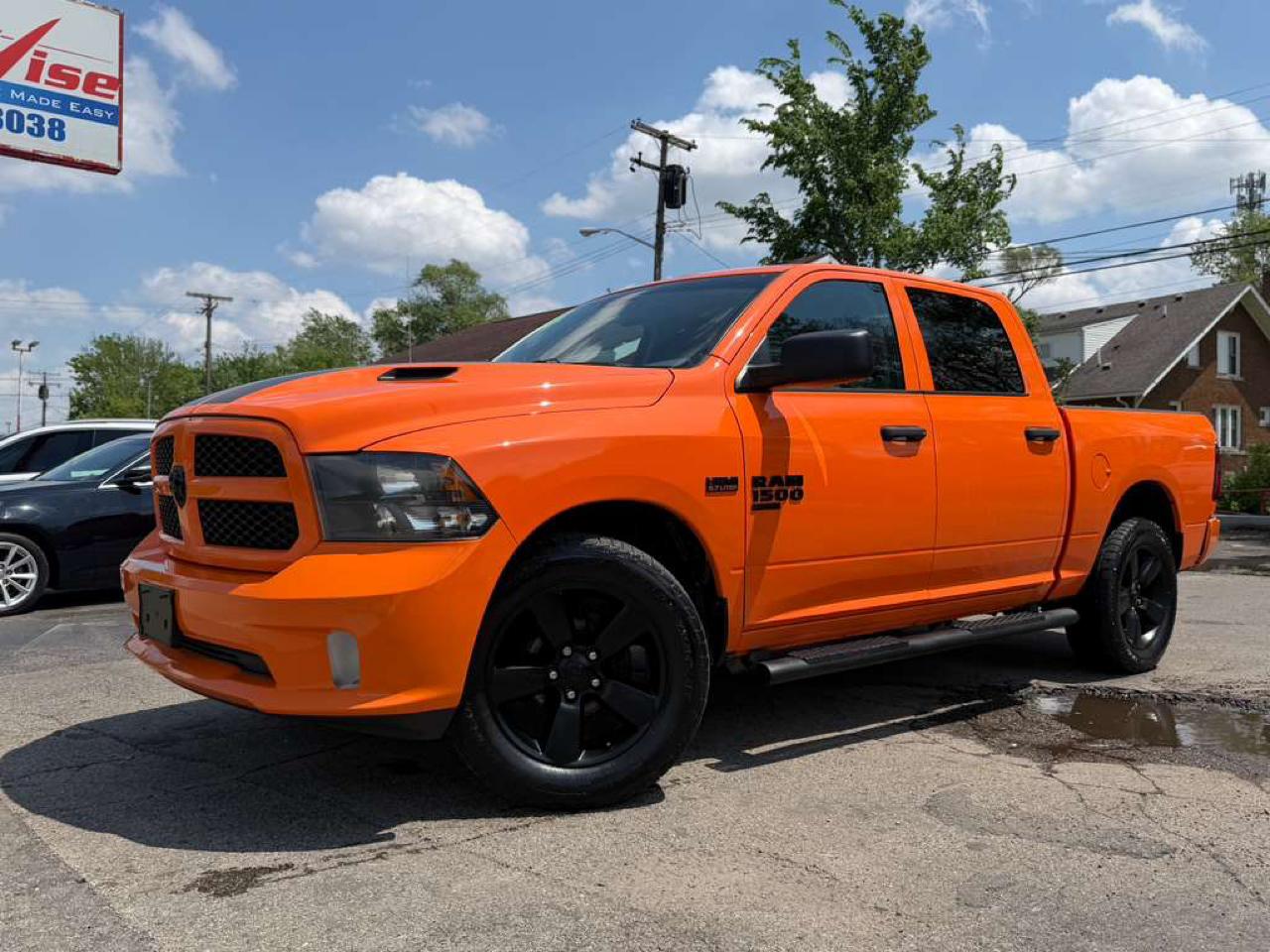 2019 RAM 1500 Classic Express Crew Cab 4x4 5'7's photo