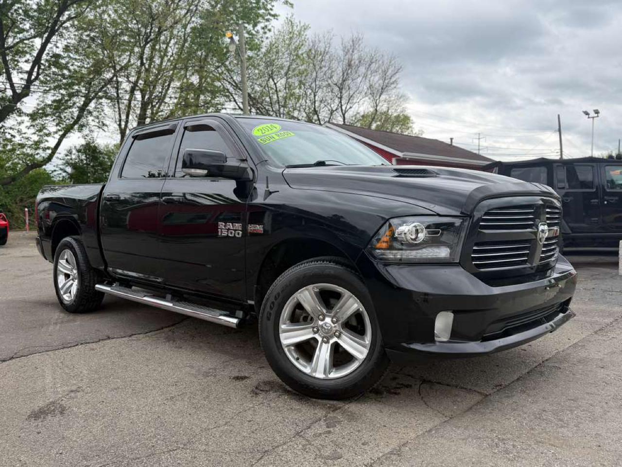 RAM 1500 Sport 4x4 Crew Cab 5'7" Box 2014