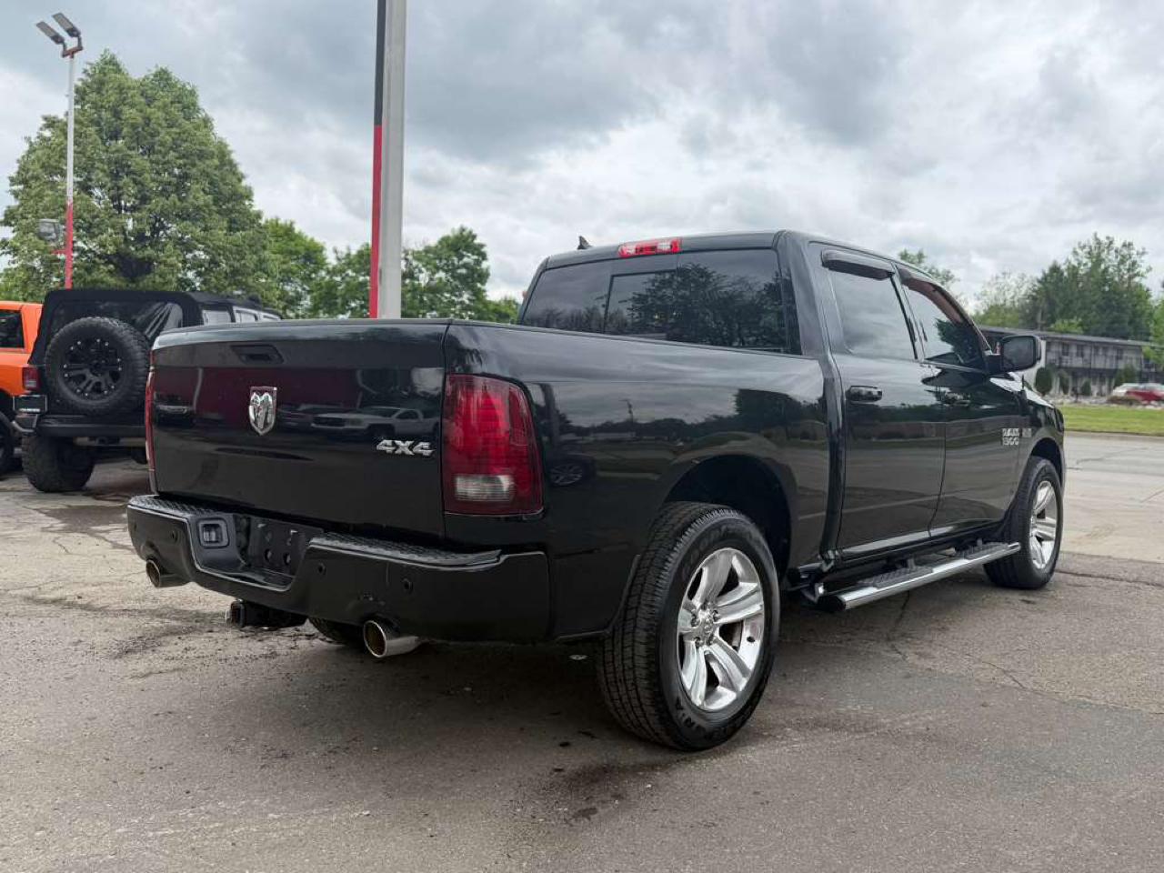 RAM 1500 Sport 4x4 Crew Cab 5'7" Box 2014
