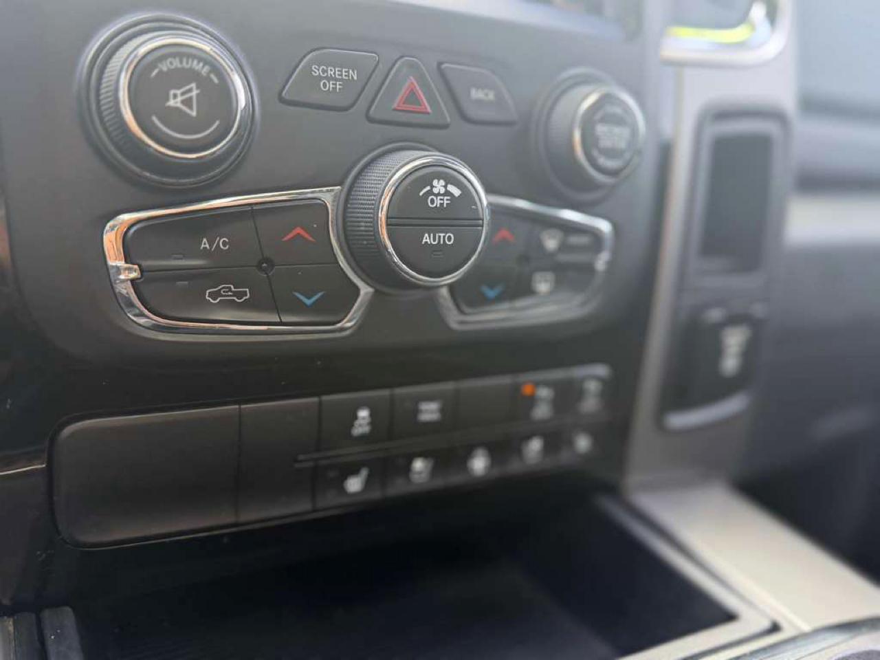 RAM 1500 Sport 4x4 Crew Cab 5'7" Box 2014