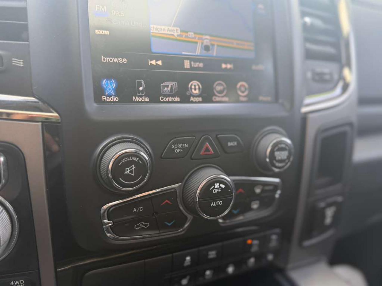 RAM 1500 Sport 4x4 Crew Cab 5'7" Box 2014