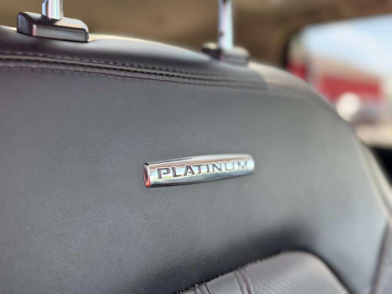 Ford Expedition Platinum 4WD 2021
