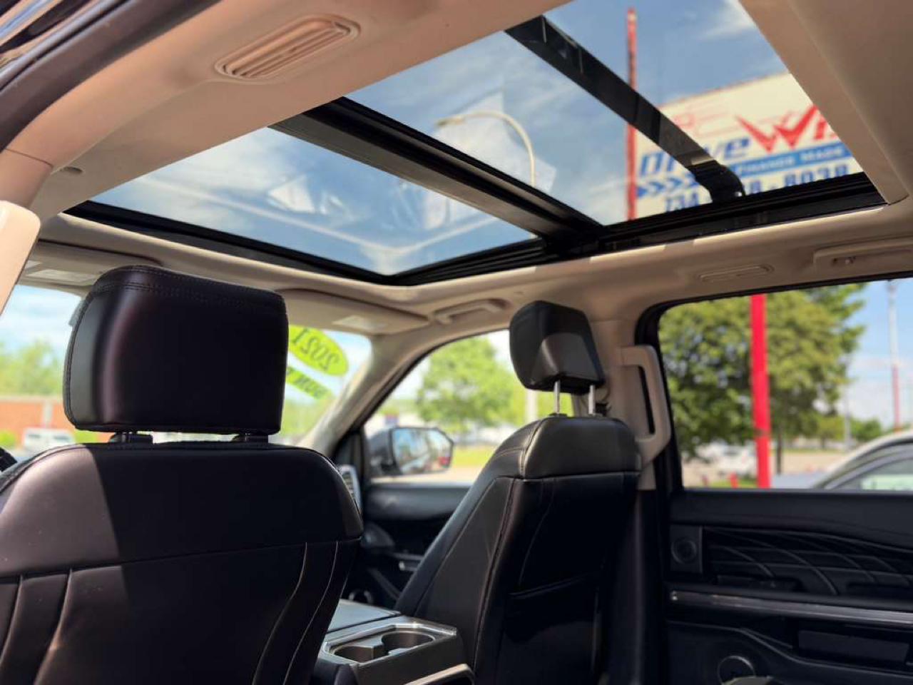 Ford Expedition Platinum 4WD 2021