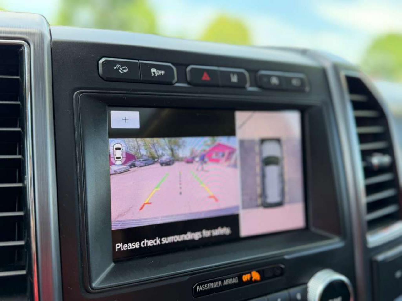 Ford Expedition Platinum 4WD 2021