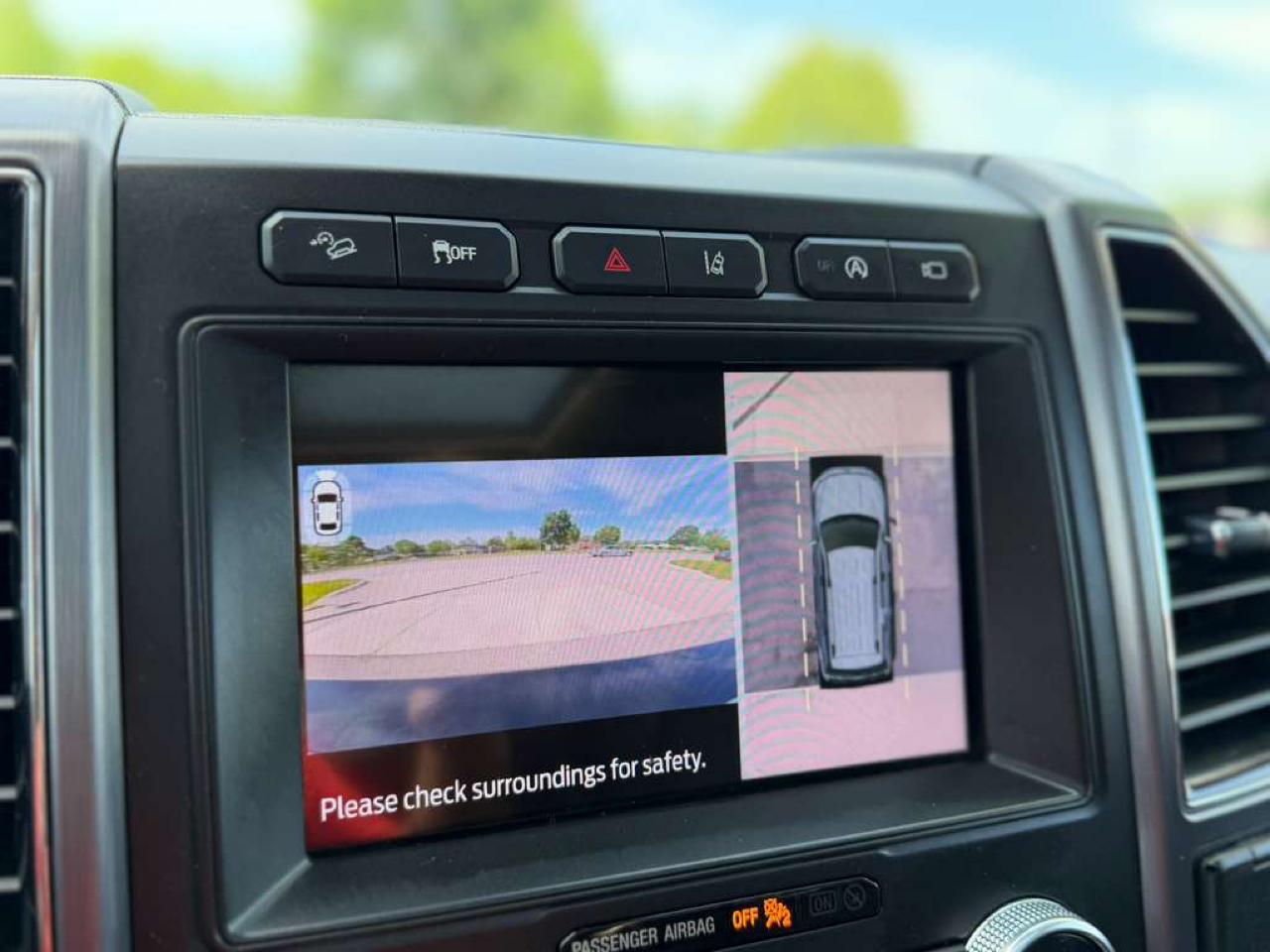 Ford Expedition Platinum 4WD 2021