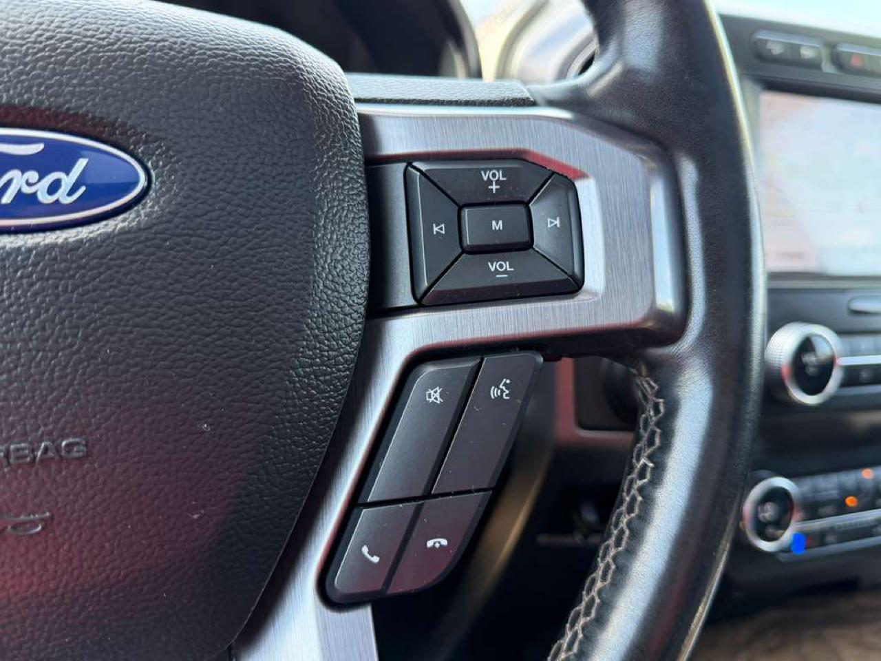 Ford Expedition Platinum 4WD 2021