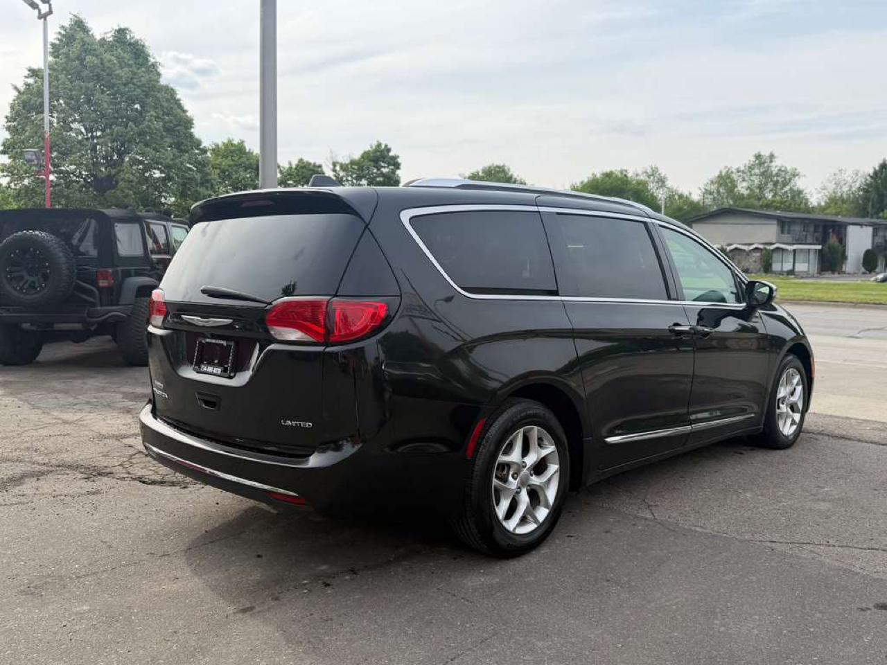 Chrysler Pacifica Limited 2020
