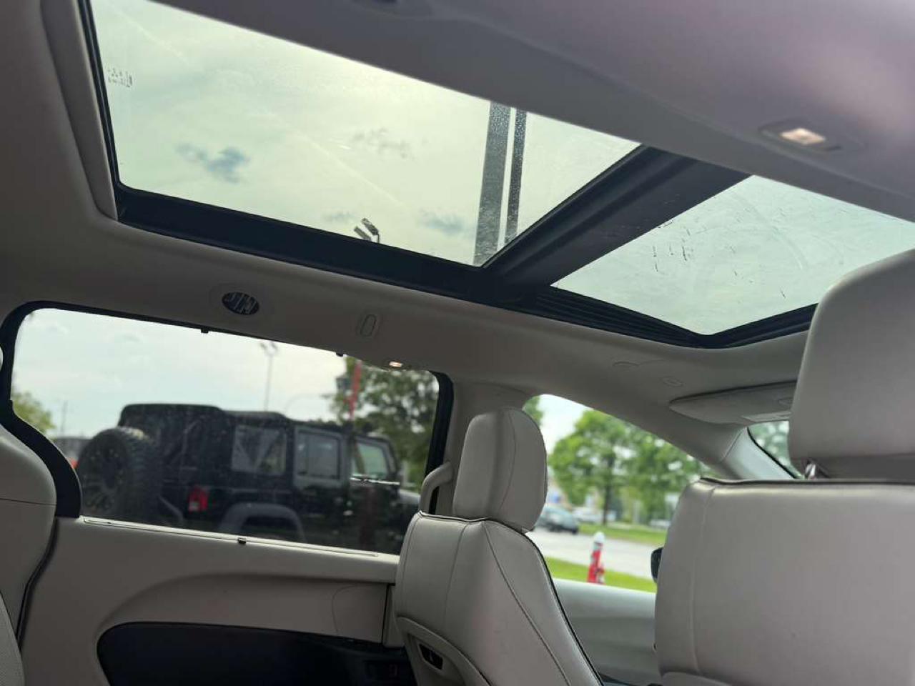 Chrysler Pacifica Limited 2020