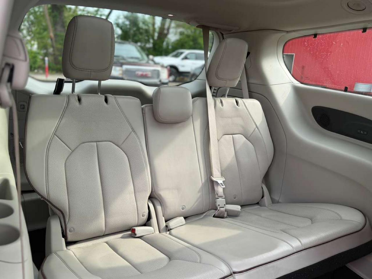 Chrysler Pacifica Limited 2020