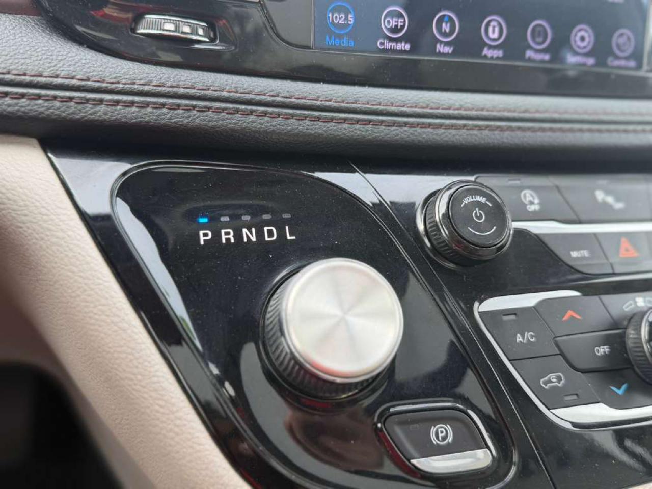 Chrysler Pacifica Limited 2020
