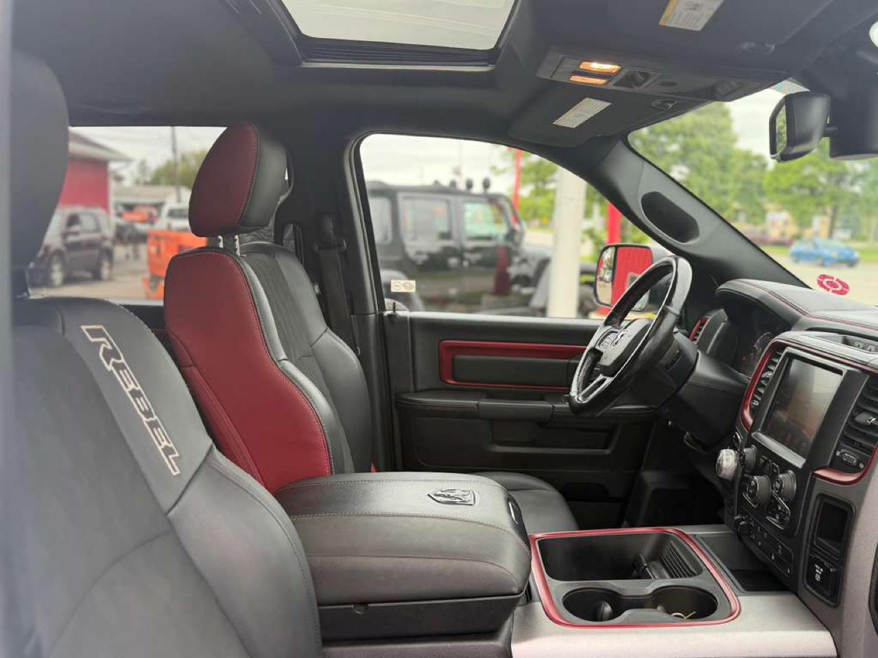 RAM 1500 Rebel Crew Cab 4WD 2016