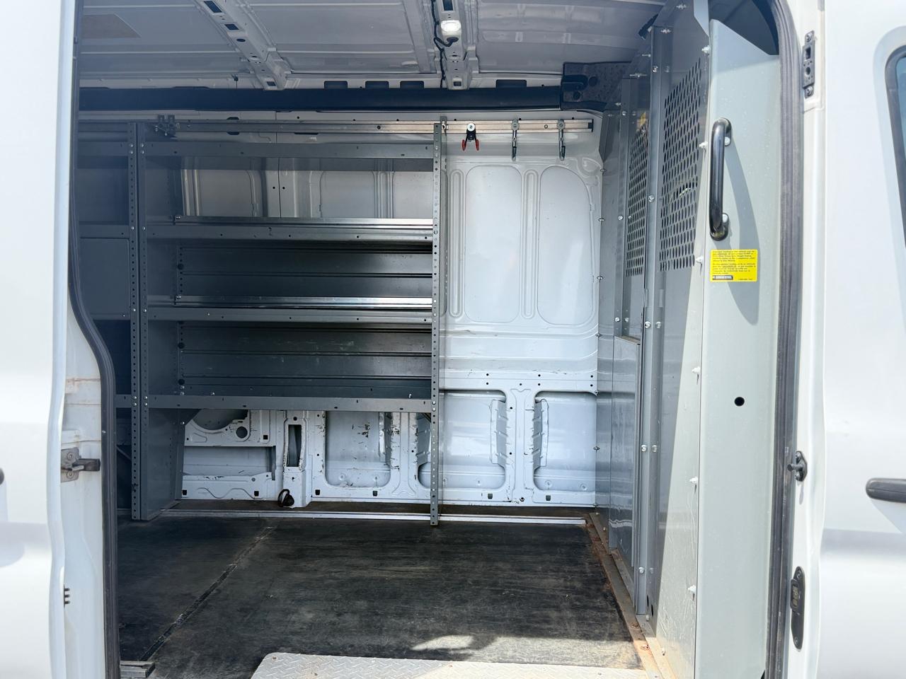 Ford Transit 250 Van Med. Roof w/Sliding Pass. 148-in. WB 2018