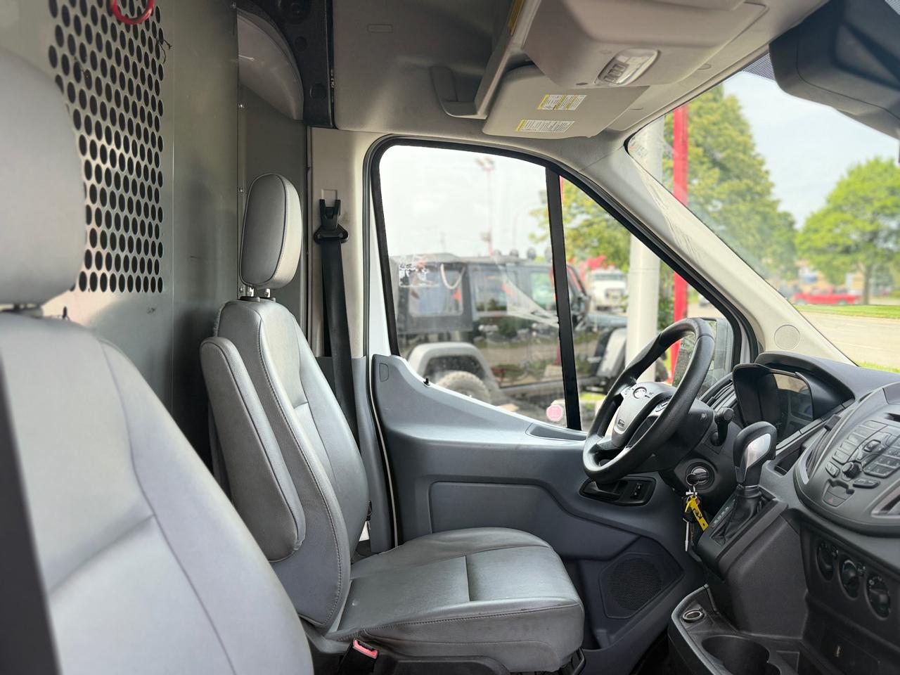 Ford Transit 250 Van Med. Roof w/Sliding Pass. 148-in. WB 2018