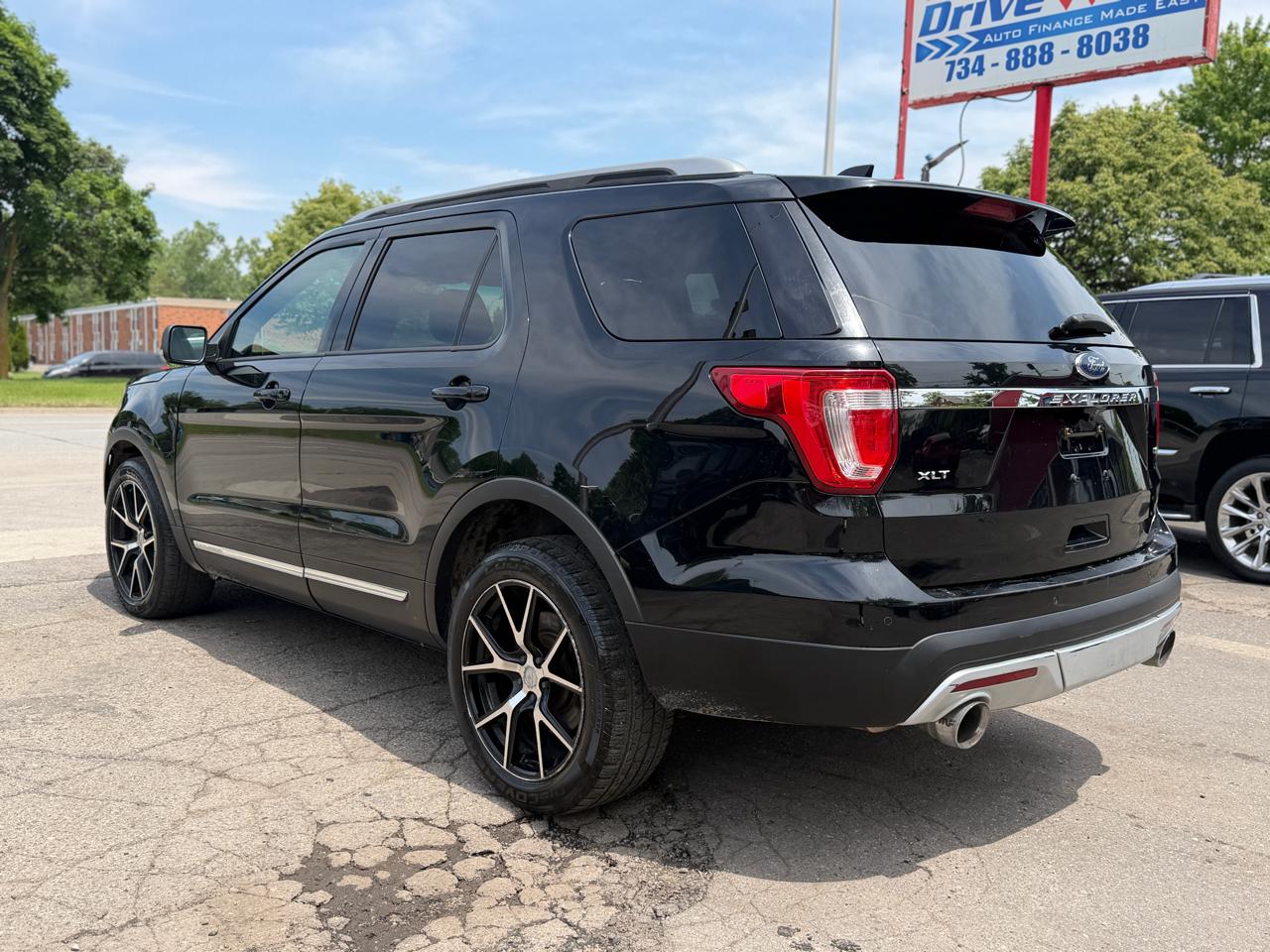 Ford Explorer XLT 4WD 2016