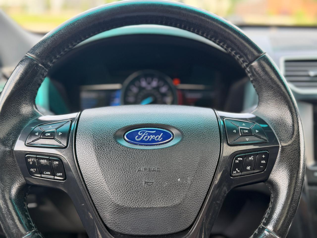 Ford Explorer XLT 4WD 2016