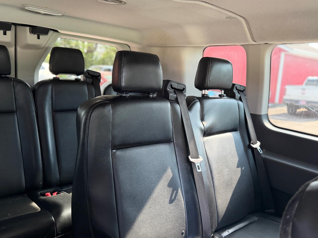 Ford Transit 350 Wagon Low Roof XL w/Sliding Pass. 148-in. WB 2020