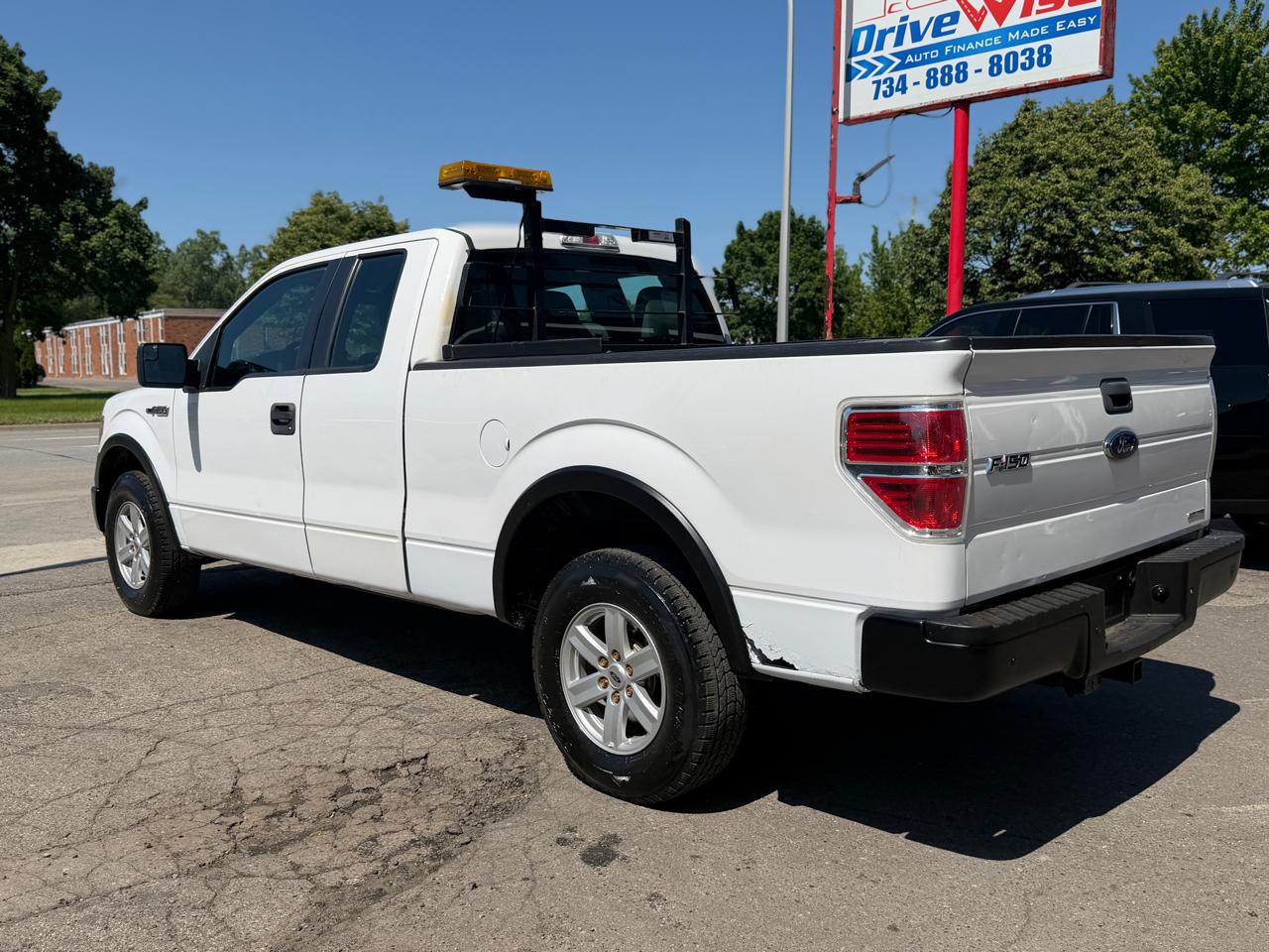 Ford F-150 XL 2WD SuperCab 6.5' Box 2014