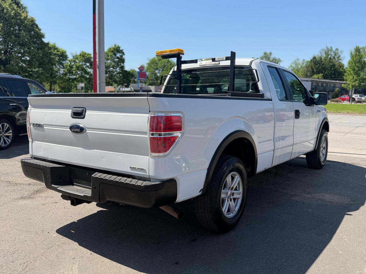 Ford F-150 XL 2WD SuperCab 6.5' Box 2014