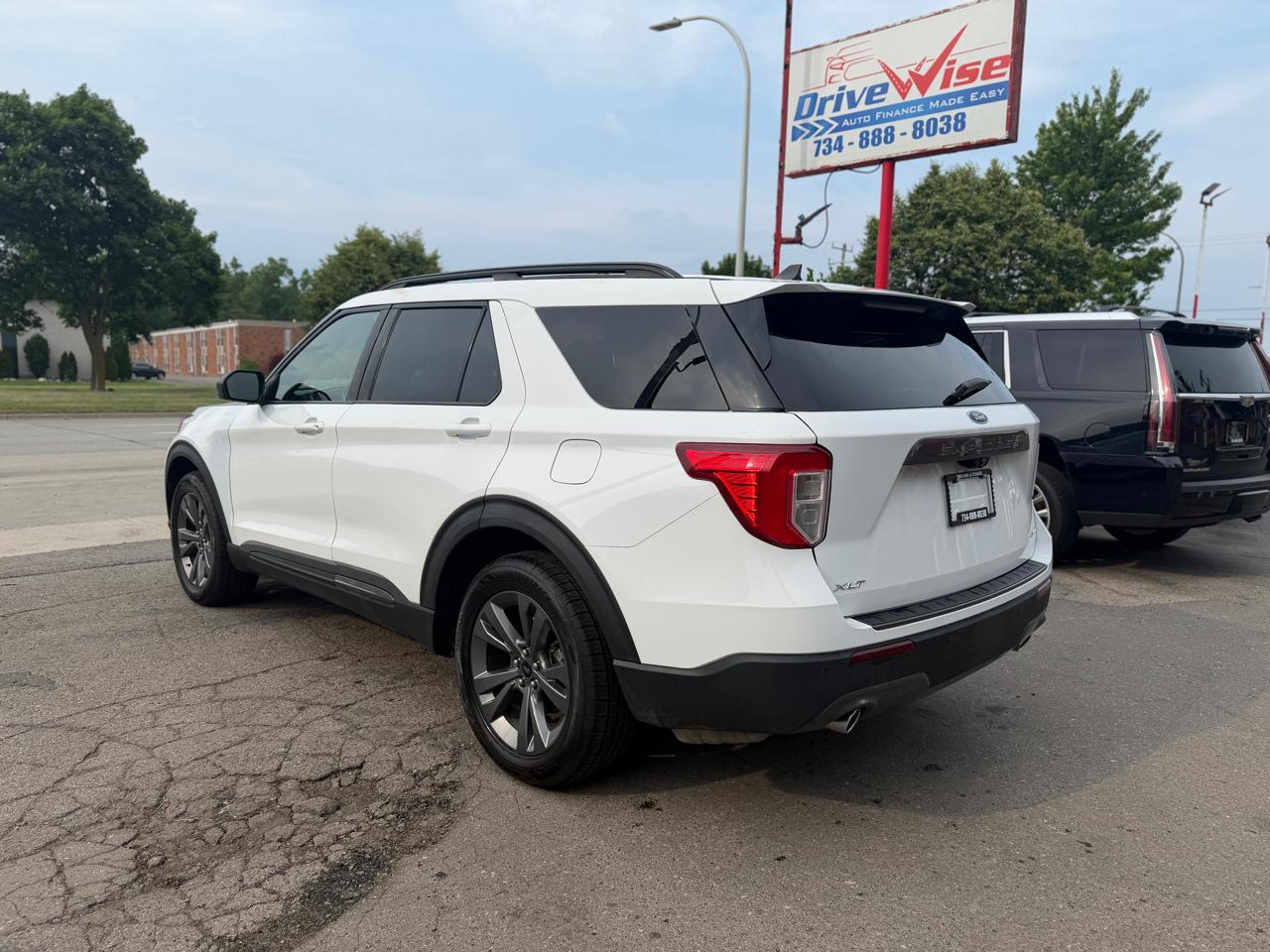 Ford Explorer XLT 4WD 2021