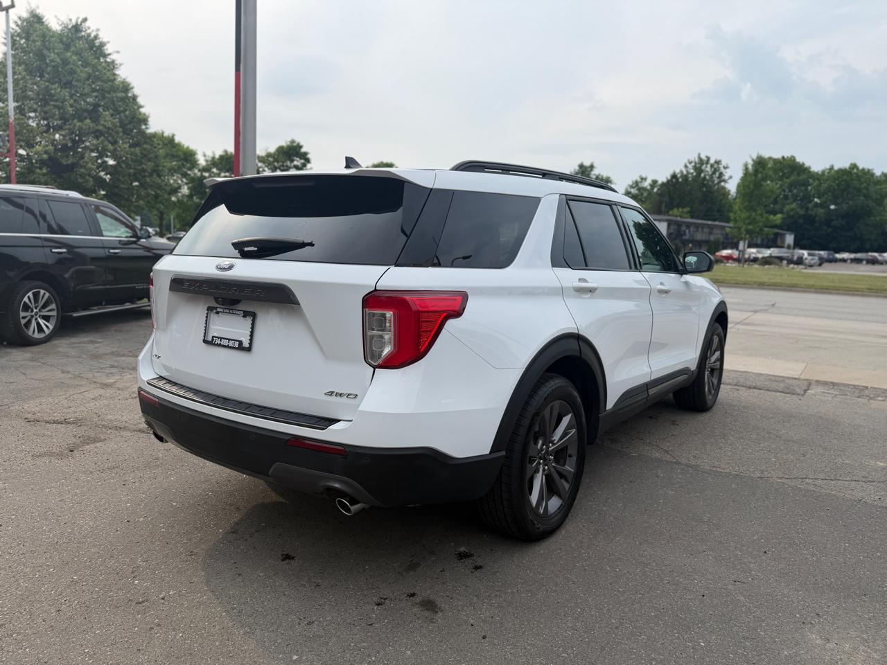 Ford Explorer XLT 4WD 2021