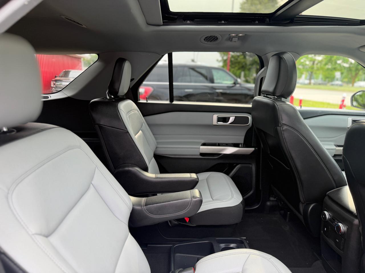 Ford Explorer XLT 4WD 2021