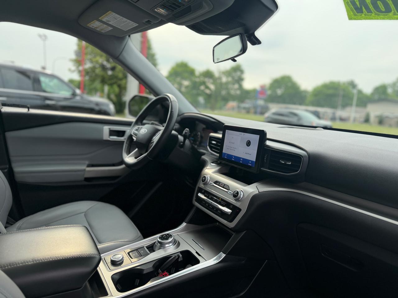 Ford Explorer XLT 4WD 2021