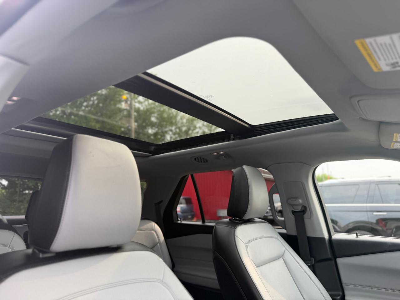 Ford Explorer XLT 4WD 2021