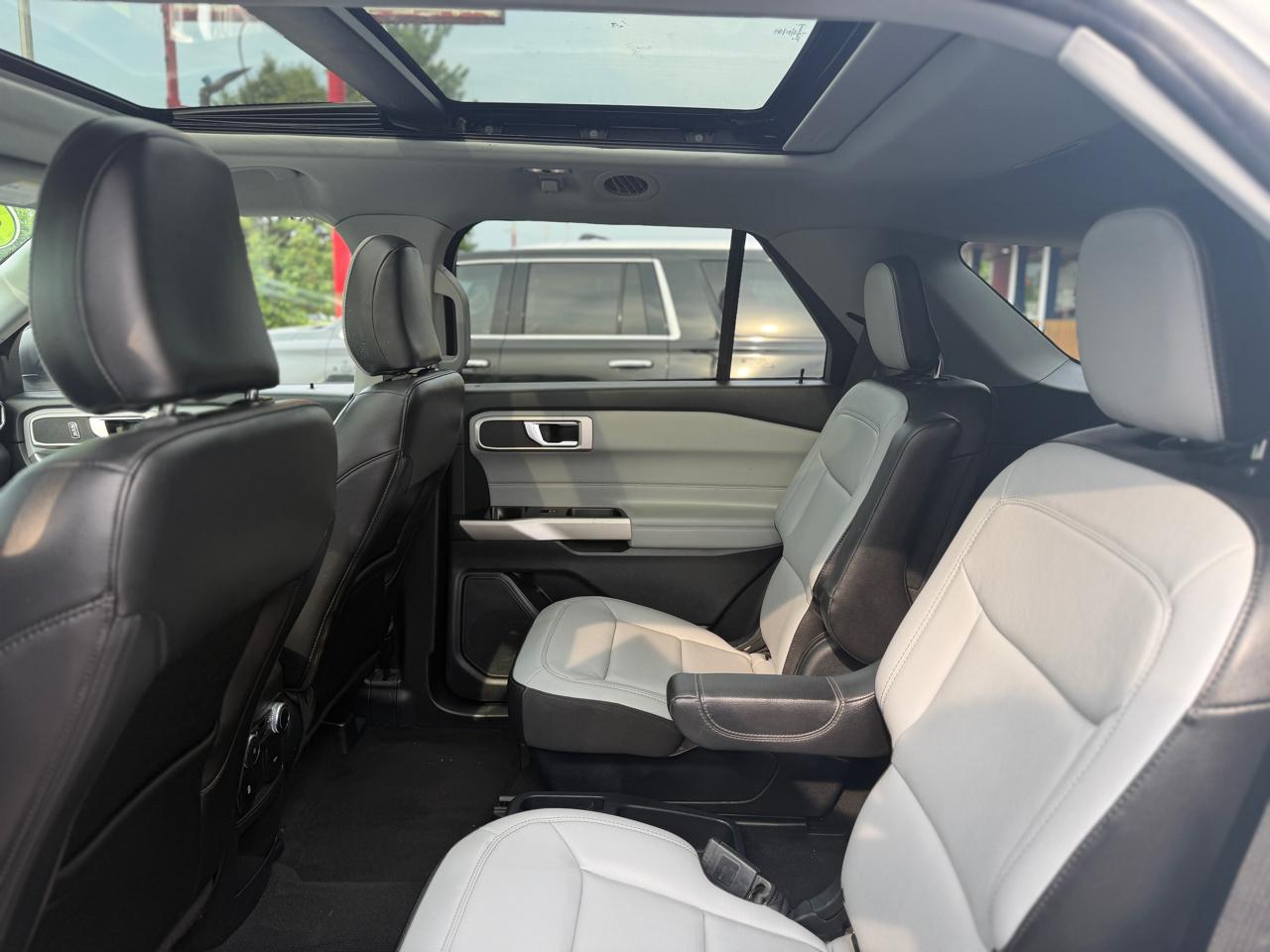 Ford Explorer XLT 4WD 2021