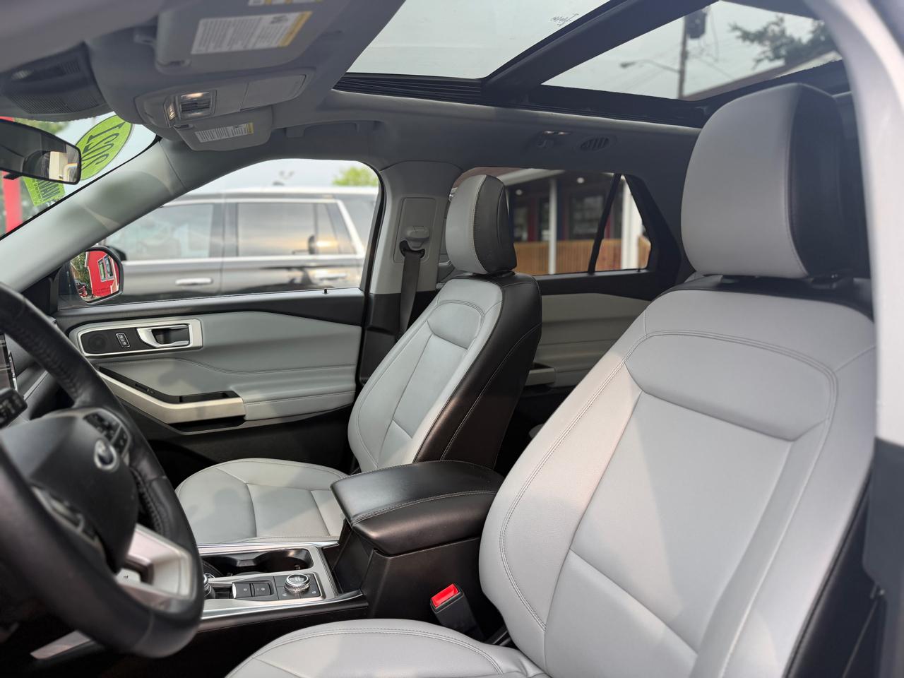 Ford Explorer XLT 4WD 2021