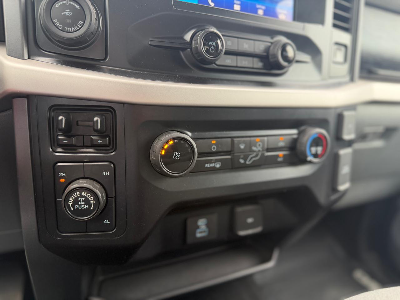Ford F-150 XLT SuperCrew 4WD 2021