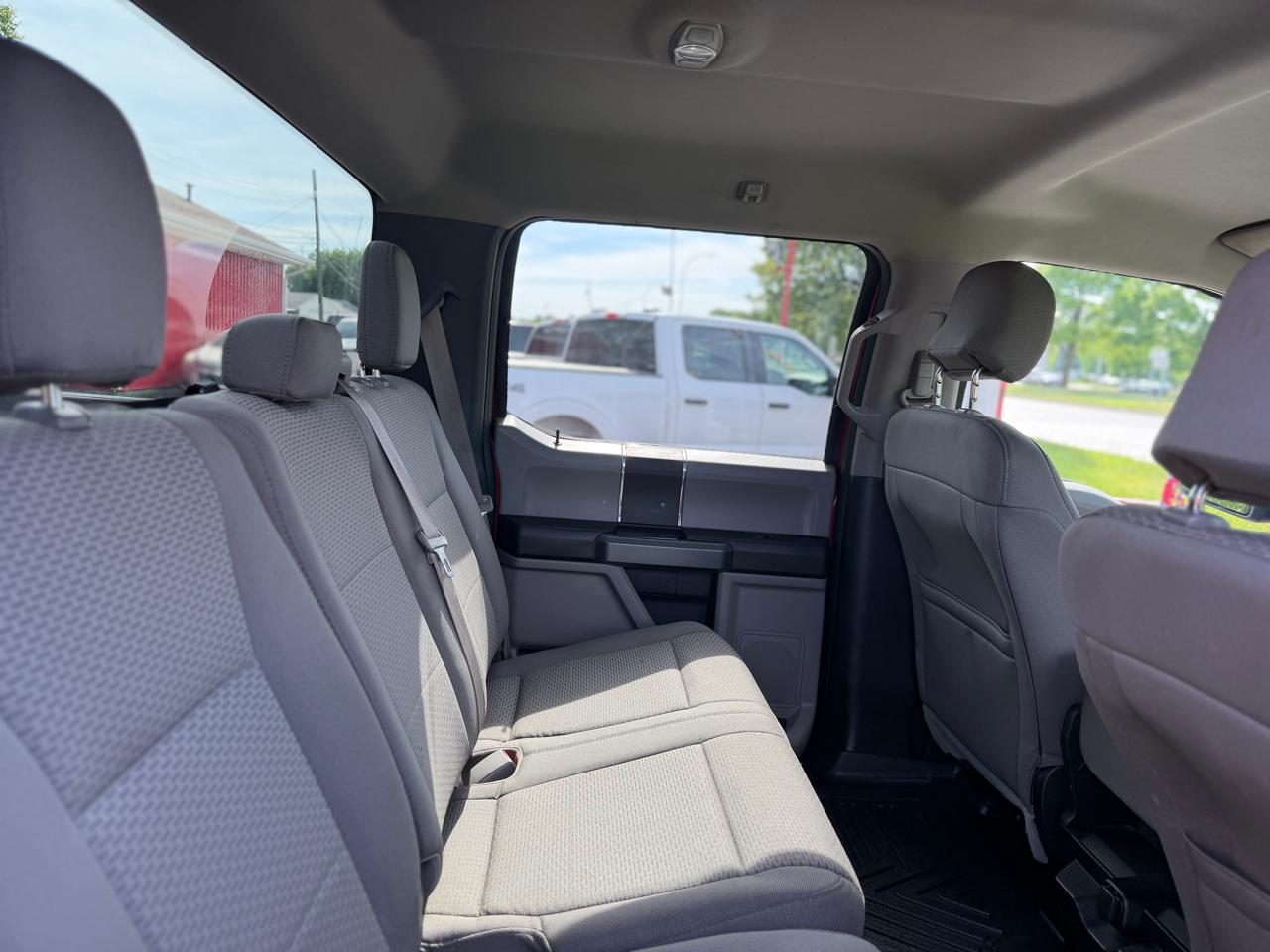 Ford F-150 XLT SuperCrew 4WD 2016