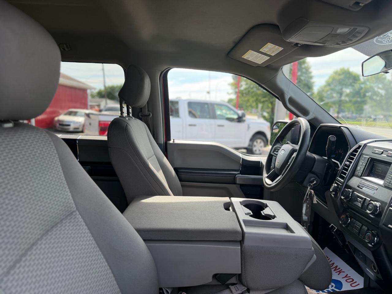 Ford F-150 XLT SuperCrew 4WD 2016
