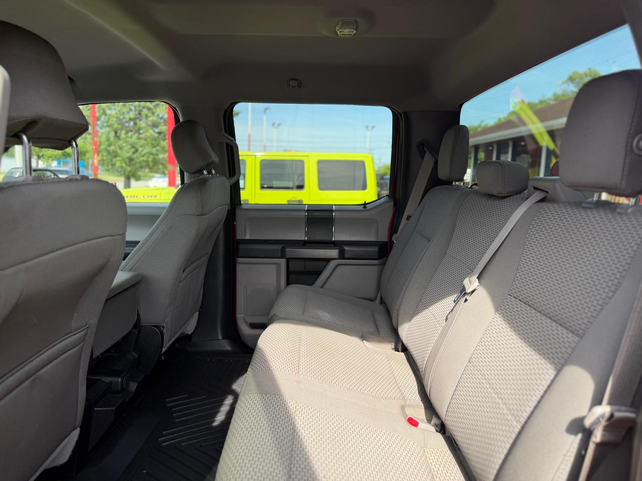 Ford F-150 XLT SuperCrew 4WD 2016
