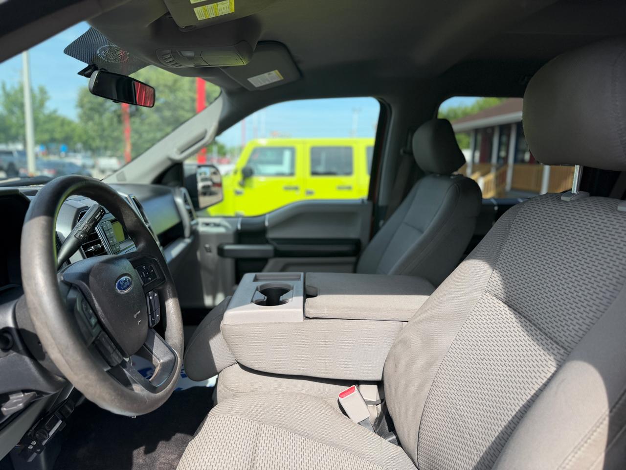 Ford F-150 XLT SuperCrew 4WD 2016