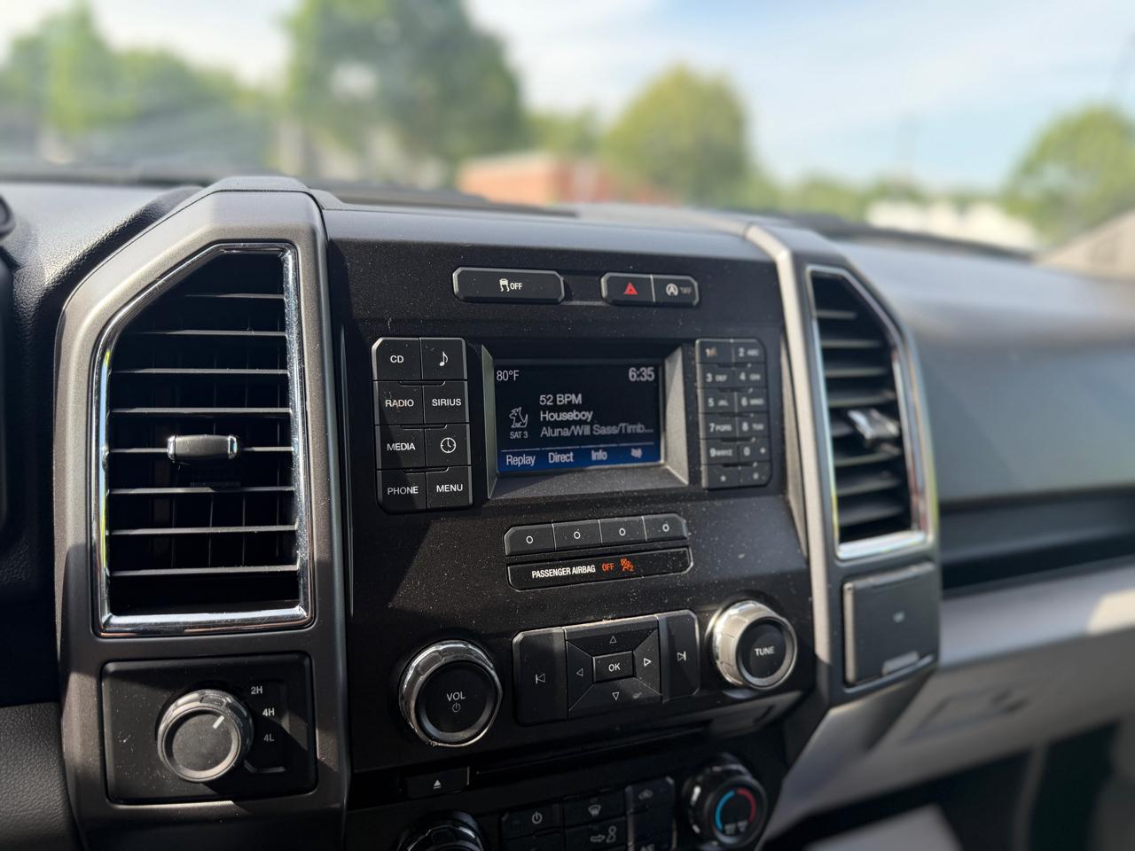 Ford F-150 XLT SuperCrew 4WD 2016