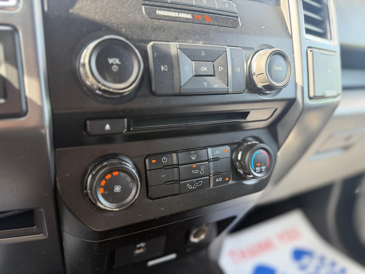 Ford F-150 XLT SuperCrew 4WD 2016