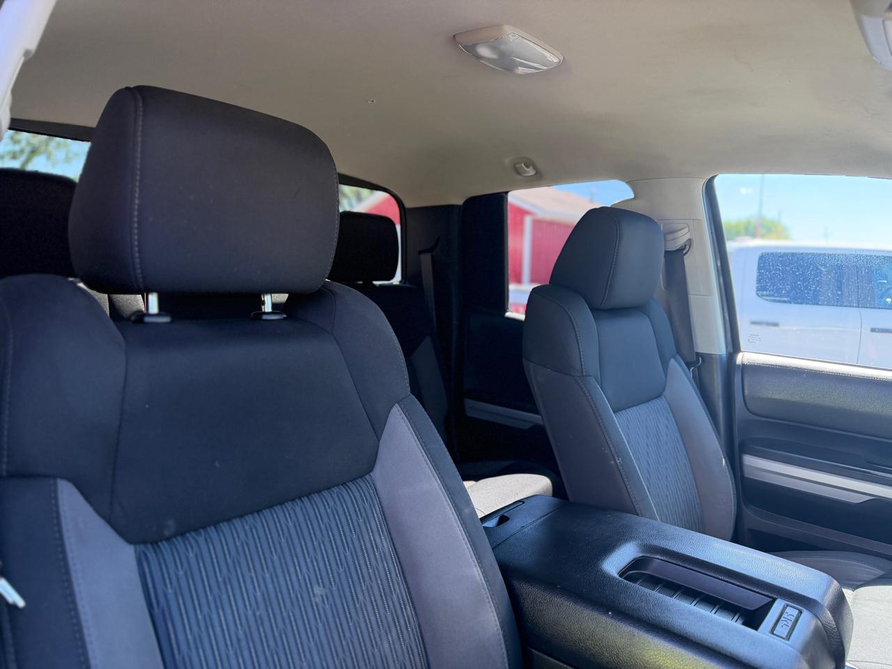 Toyota Tundra SR5 5.7L V8 Double Cab 4WD 2016