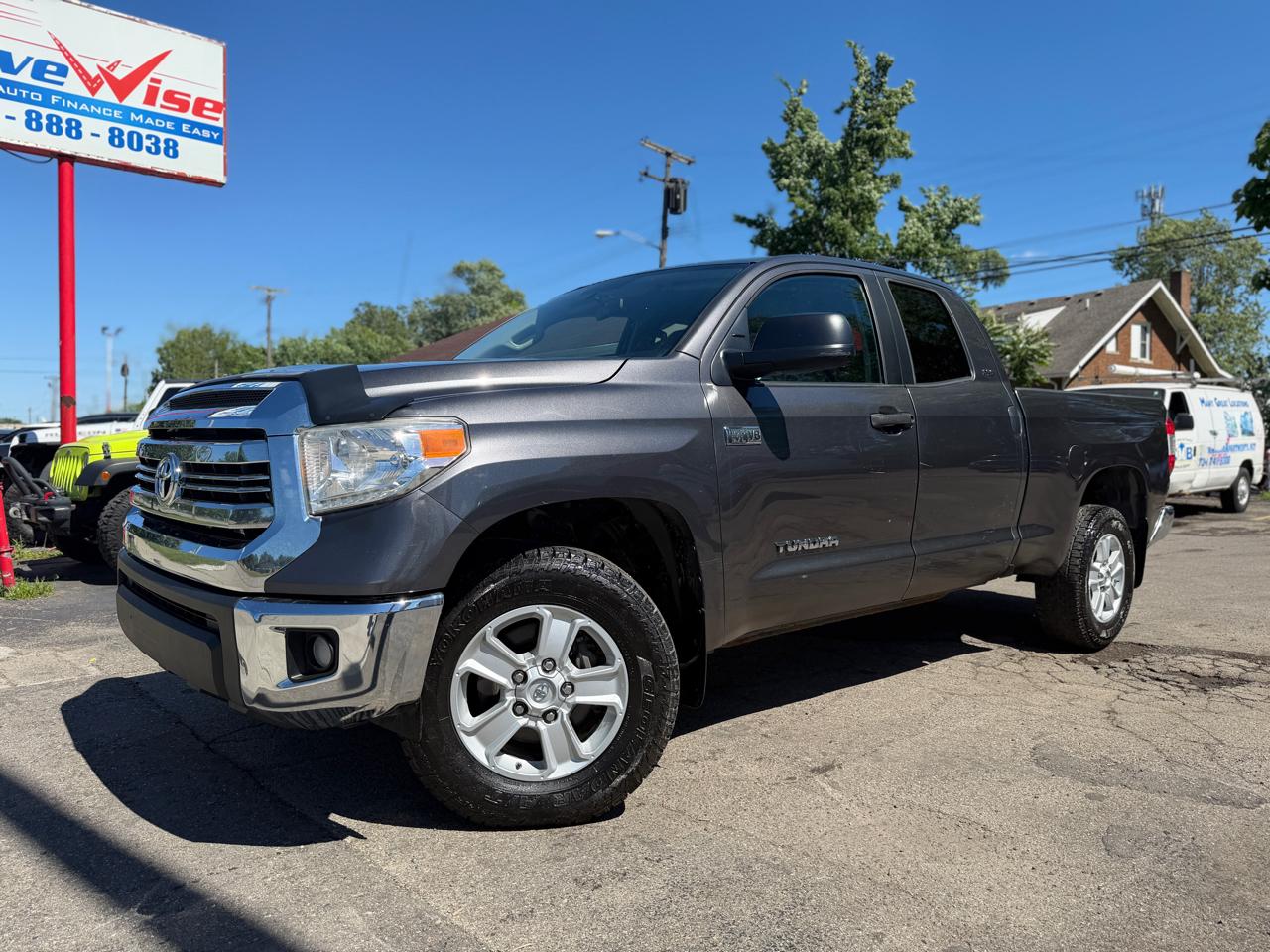 2016 Toyota Tundra SR5 5.7L V8 Double Cab 4WD