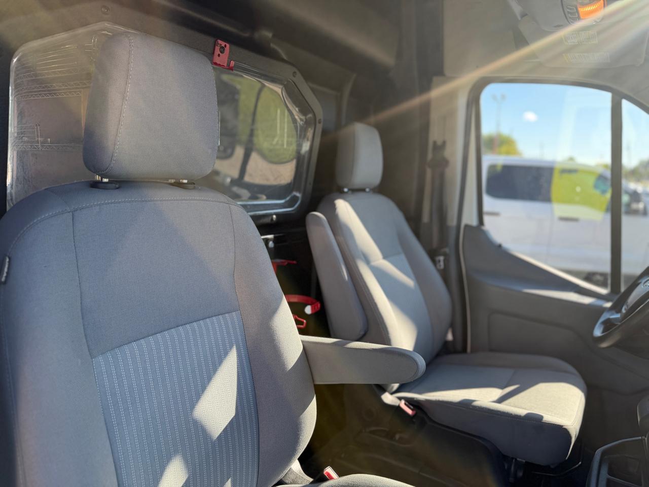Ford Transit 350 Van High Roof w/Sliding Pass. 148-in. WB 2019