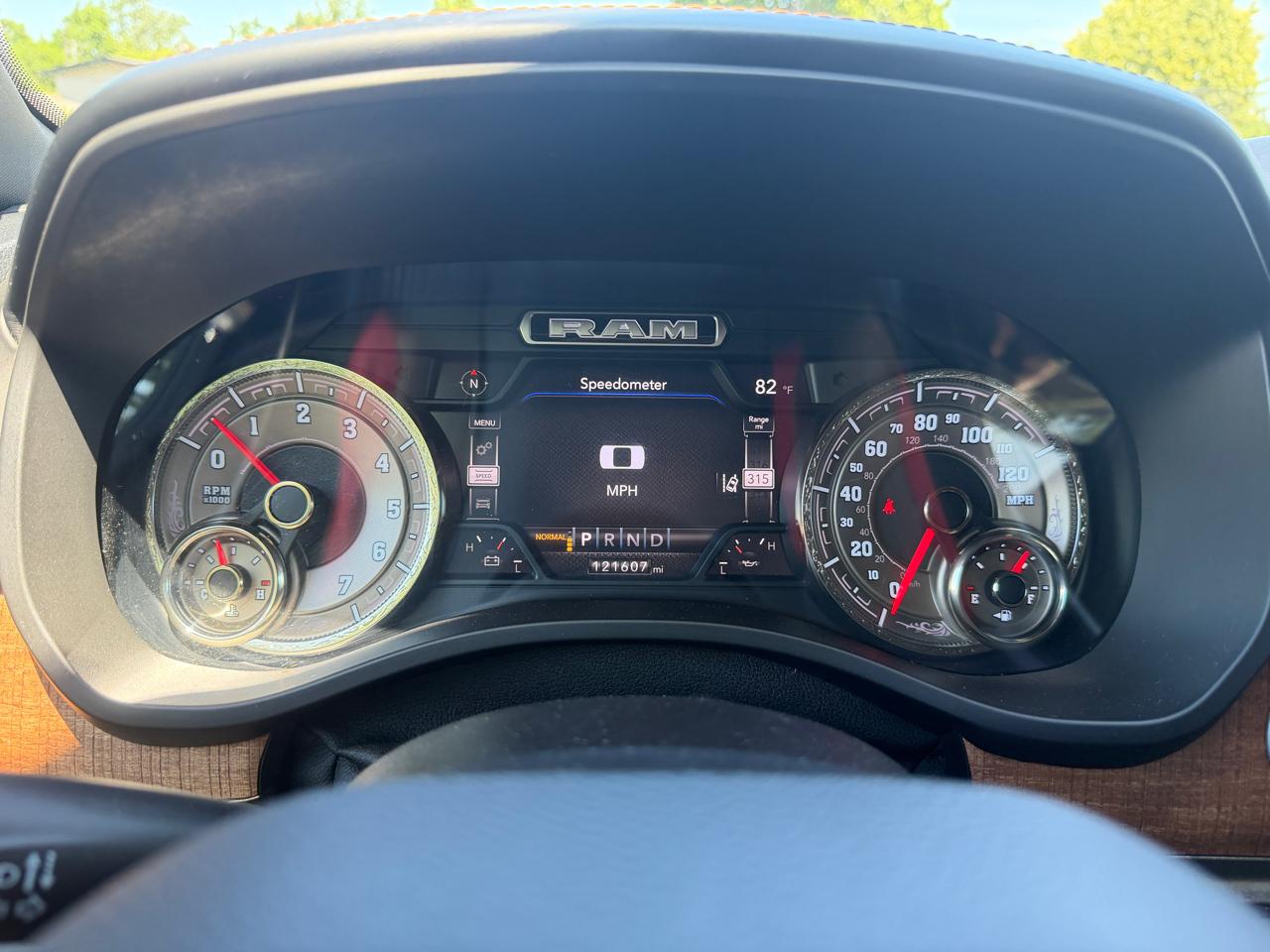RAM 1500 Limited Longhorn 4x4 Crew Cab 6'4" Box 2022
