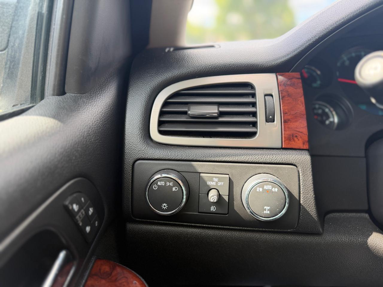 Chevrolet Tahoe LT 4WD 2014