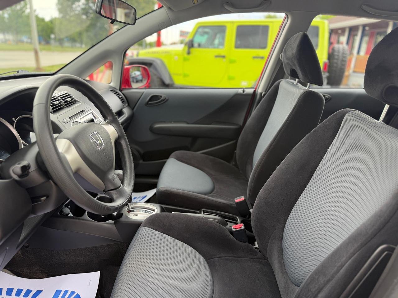 Honda Fit 5-Speed AT 2008