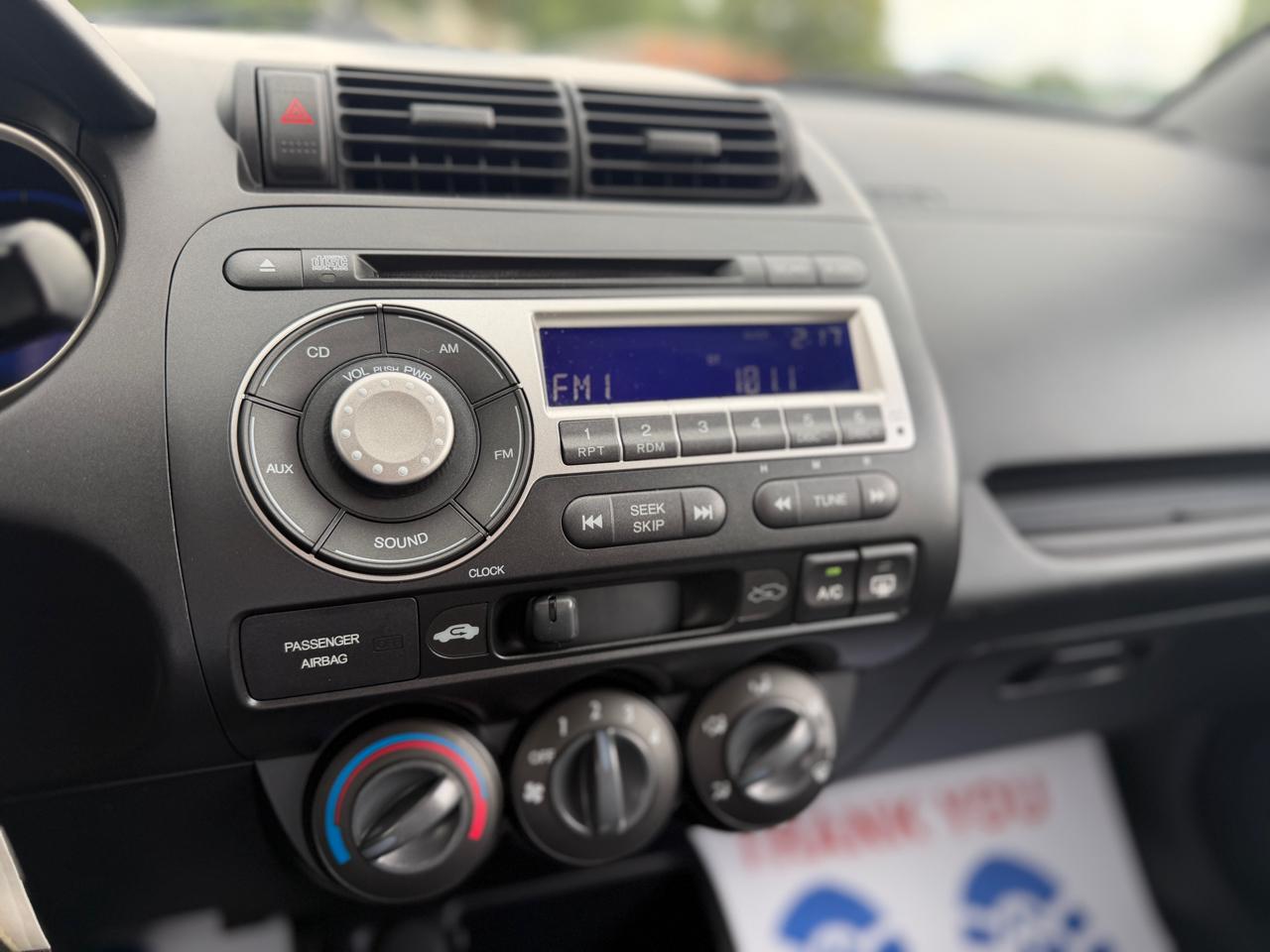 Honda Fit 5-Speed AT 2008
