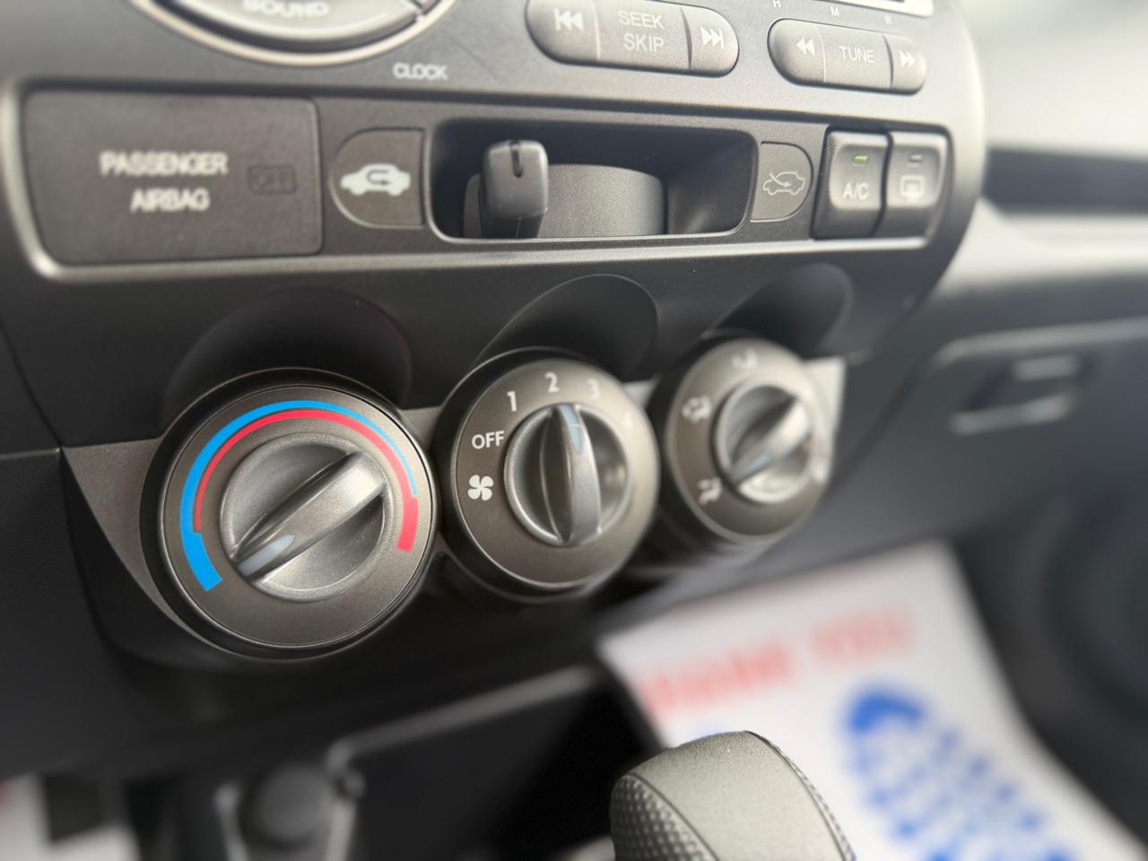 Honda Fit 5-Speed AT 2008