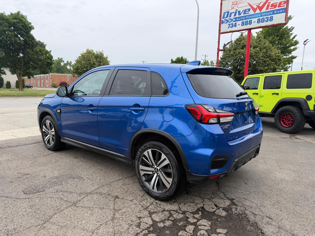Mitsubishi Outlander Sport 2.0 ES CVT 2021