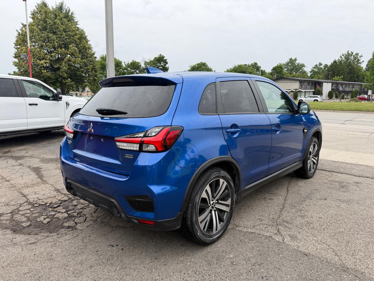 Mitsubishi Outlander Sport 2.0 ES CVT 2021