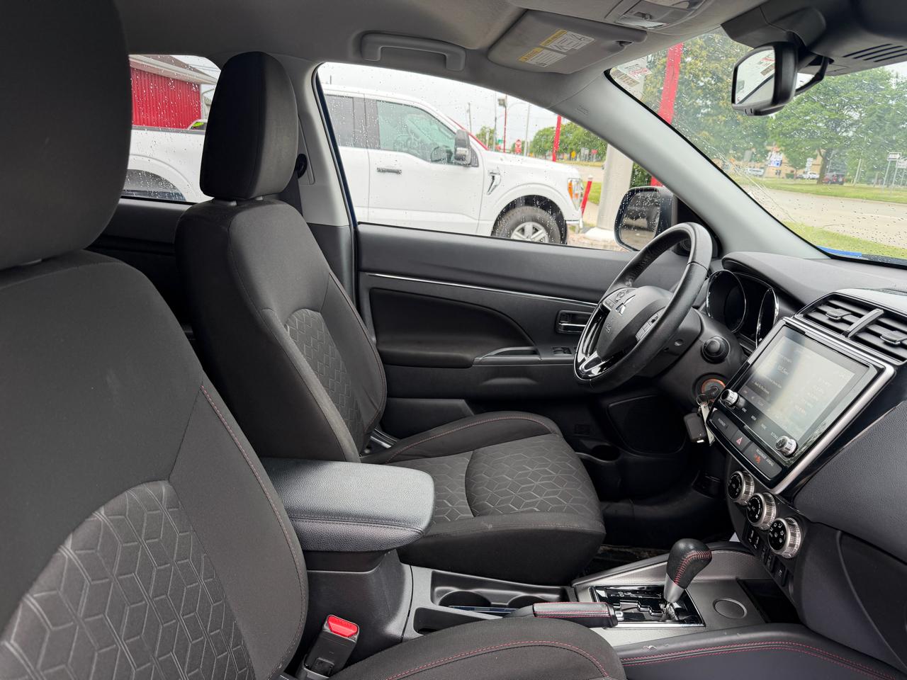 Mitsubishi Outlander Sport 2.0 ES CVT 2021
